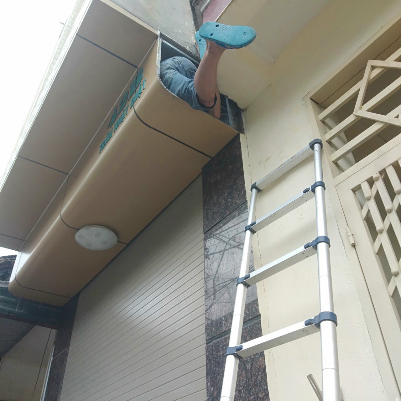 Sửa cửa cuốn uy tín tại nhà tại Tp Thanh Hóa