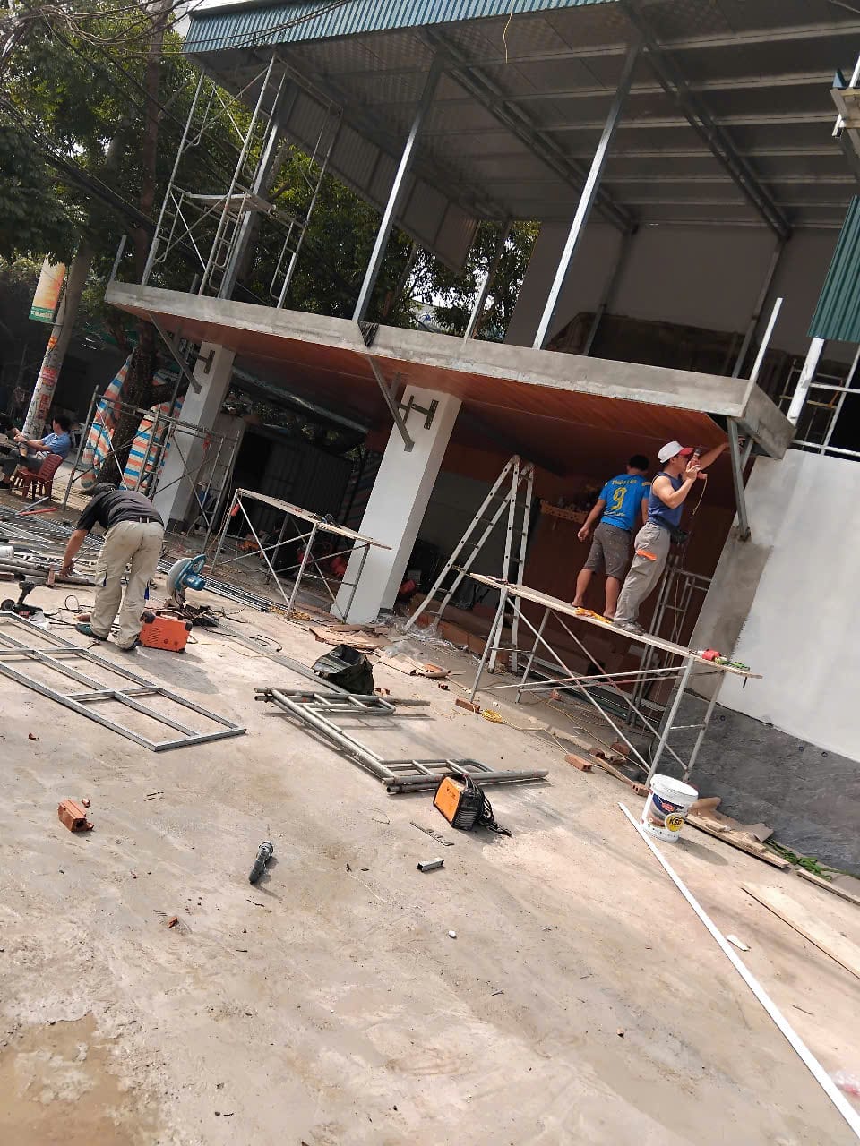 Dịch Vụ Sửa Cửa Cuốn Tận Nơi Thanh Hóa - Dương Huy, Uy Tín Hàng Đầu!